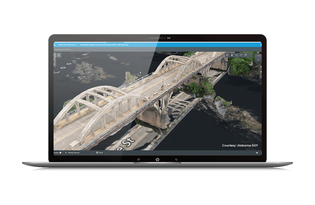Modèle 3D d'un pont affiché dans le visualiseur de données de réalité, sur un ordinateur portable